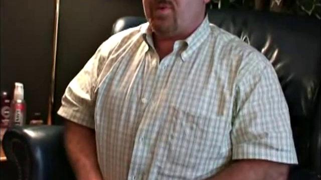 He calls himself a computer geek, but this friendly fellow with the nice smile can probably do more. Intelligent and warm, Joe is 42 years old, 5' 7", and 190 pounds of pure bear material.  He gets off watching women smoke, even fully dressed.