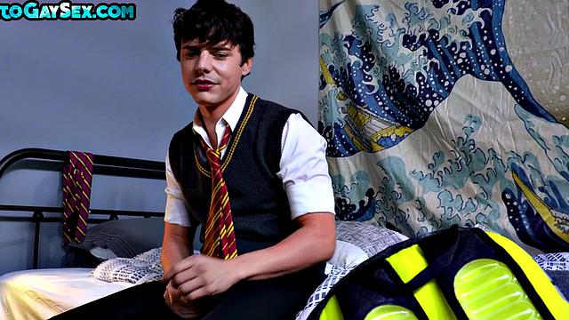 College stud barebacked in dorm by BF till cumshot