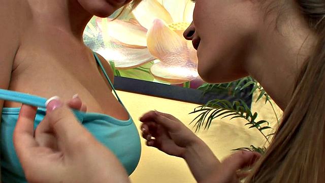 Lesbian Yoga Enthusiasts