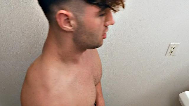 Athletic bottom barebacked by tattooed jock in the office