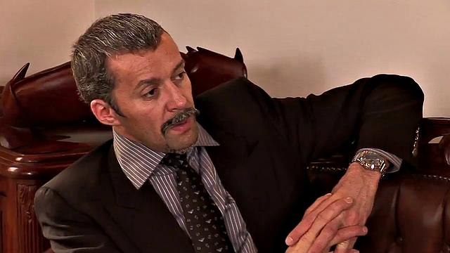 Jennifer Sweet Lets Older Man Fuck Her Gaping Butt