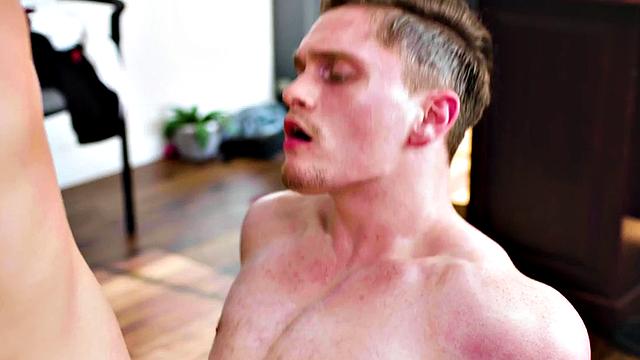 Dirty bisexuals fuck petite lady in threesome