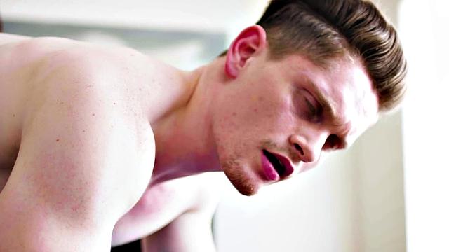 Dirty bisexuals fuck petite lady in threesome