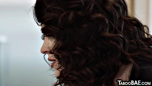 Big ass babe cockriding lovers cock