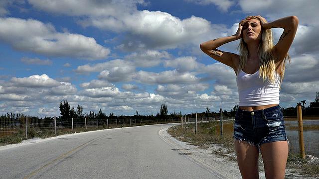 Helpless Teens - Victoria Stephanie - StrandedBlond