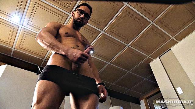 Maskurbate - Naughty Zack Lemec Solo Jerk