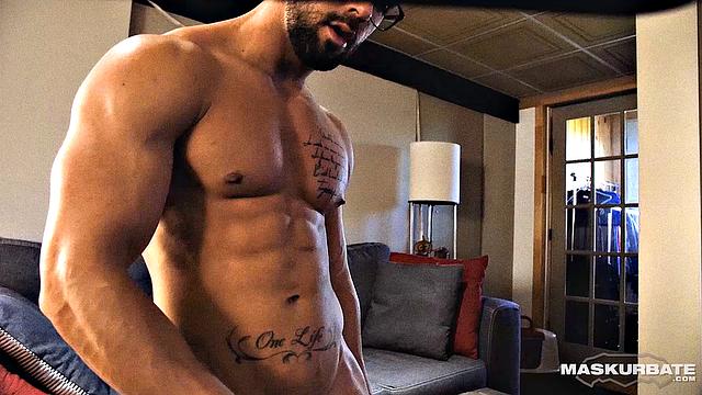 Maskurbate - Naughty Zack Lemec Solo Jerk