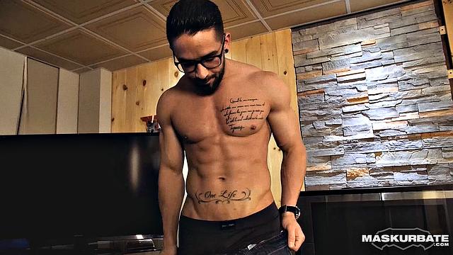 Maskurbate - Naughty Zack Lemec Solo Jerk