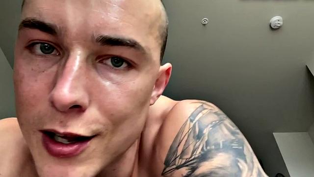 Ripped jock masturbates and plays with big dildo solo