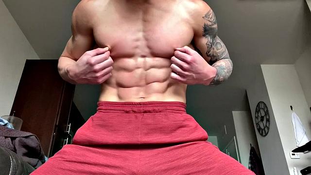 Ripped jock masturbates and plays with big dildo solo