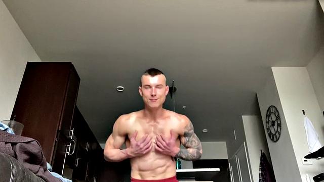 Ripped jock masturbates and plays with big dildo solo