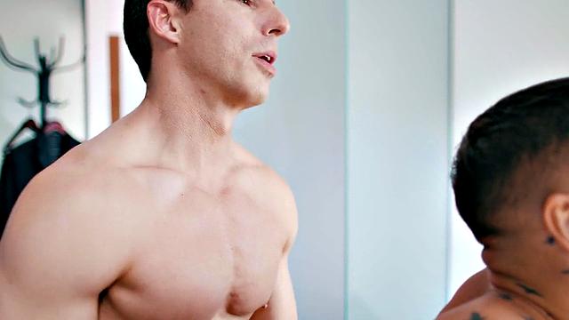 Muscled tattoo guys barebacking in indoors duo