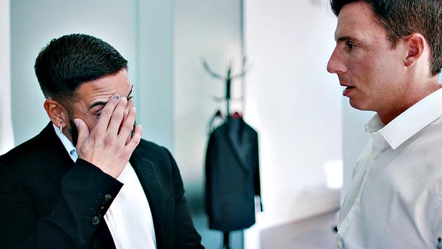 Muscled tattoo guys barebacking in indoors duo