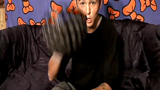 Wiley Fucks His Feet - Wiley