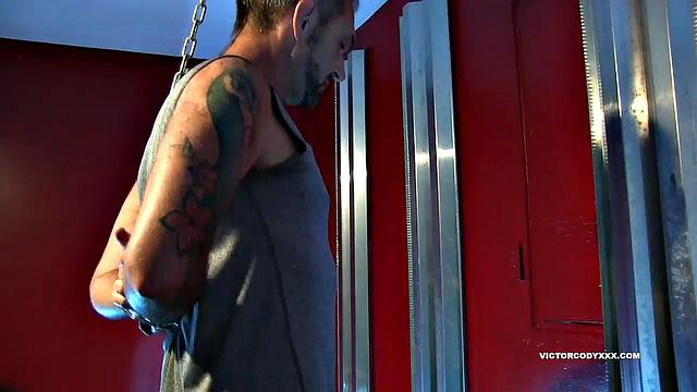 Bubbie Kakes likes it rough and Victor Cody knows how to deliver. Once bound to the ceiling, Victor takes advantage of Bubbie Kakes by pulling, slapping, and hitting his balls.