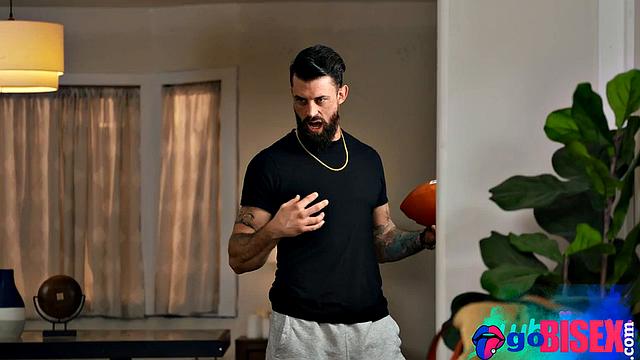 Petite cutie pounded in bi 3some