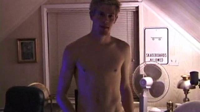 Twink Jonathan Receives A Handjob