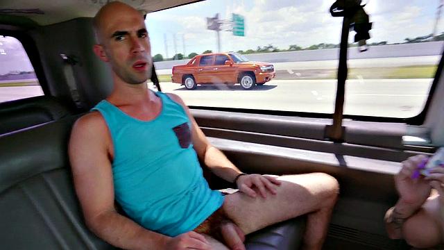 Barebacking str8 passer fucks in public van outdoor