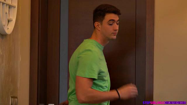 You Saw So Show Me Yours - S23:E7