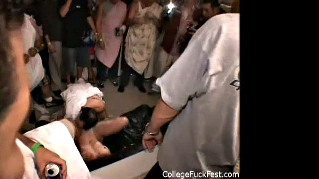 Frat Men watching hardcore dogging Partners