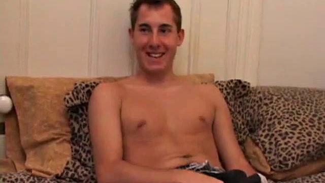 Kiefer Foxx Dildo Jacking