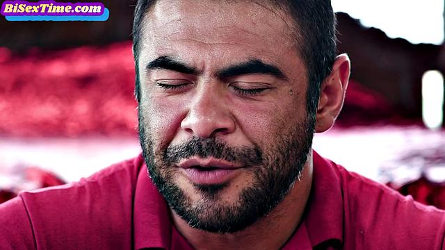 Horny blondie riding in threesome