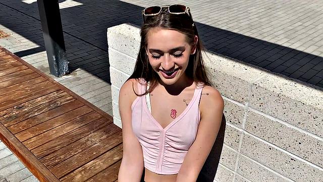 Splattering Sera with Jizz