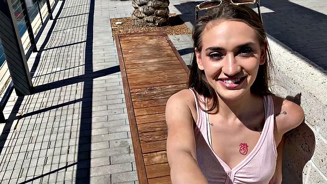 Splattering Sera with Jizz