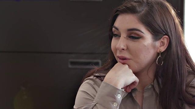 Greedy anal babe in lingerie fucked by colleague