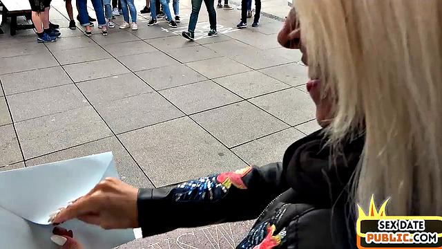 Pulled inked alternative gives public bj, ready to fuck