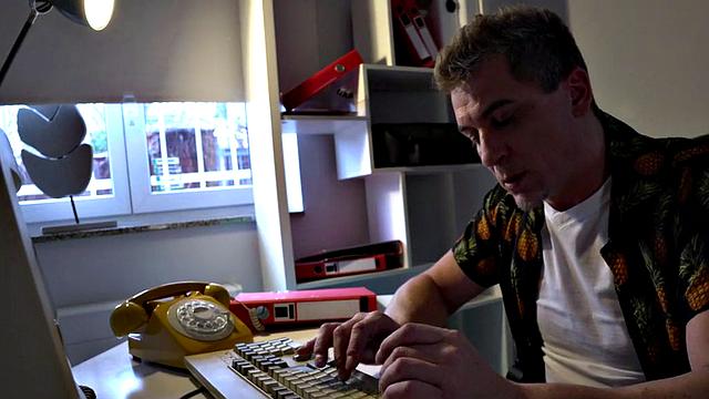 Hostel MILFS riding and deepthroating roommates cock