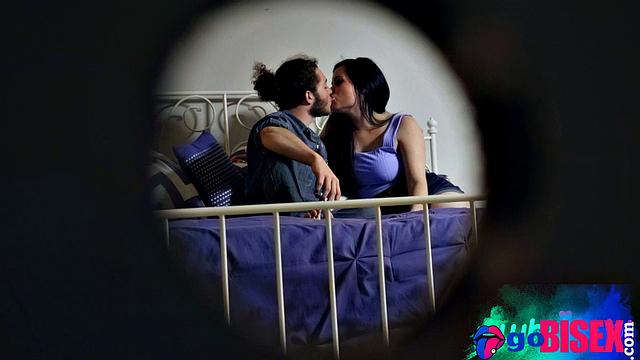 Horny babe cockriding in bi 3some