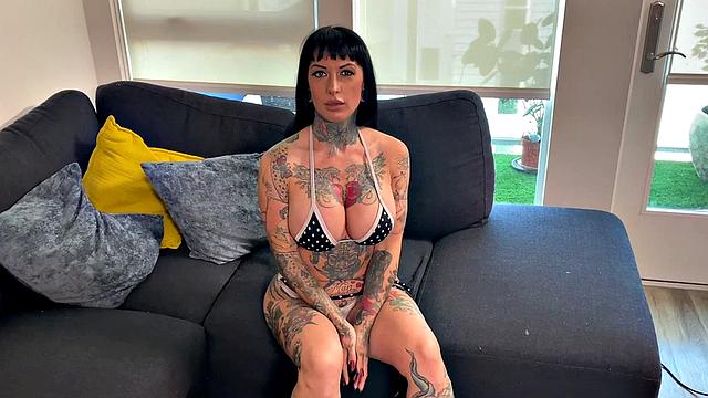 Jessie Is a Giving Neighbor