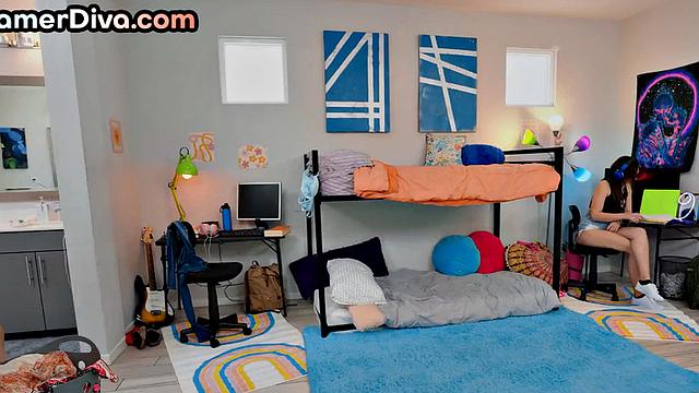 Geeky petite gamer's anal game