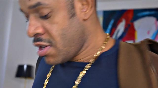 Assgaping MILF handling interracial sex