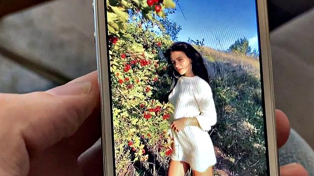 русская крошка ведет шоу и трахает по полной в отеле