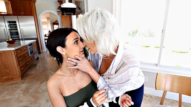 Pussylicked tanline babe and MILF in steamy menage trois