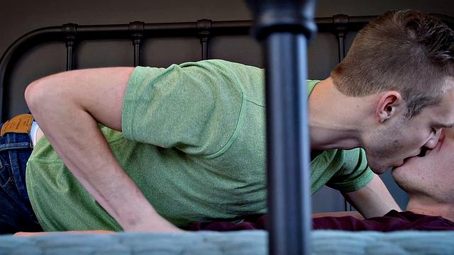 NextDoorTwink - Hunk Tutor Rammed By Cute Jock