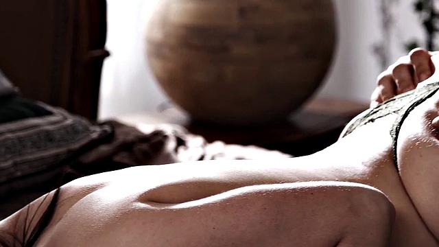 Throating sinful babe fucked in pussy in missionary