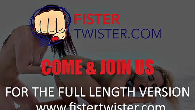 Lesbian Fisting Hot Blonde