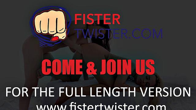 Lesbian Fisting Hot Blonde