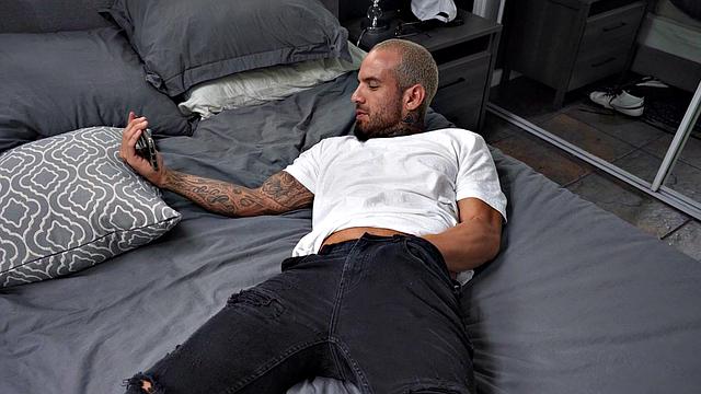 A kinky Australian babe get her trimmed pussy fucked hard while getting her foot and ass drilled in reverse cowgirl and doggystyle positions