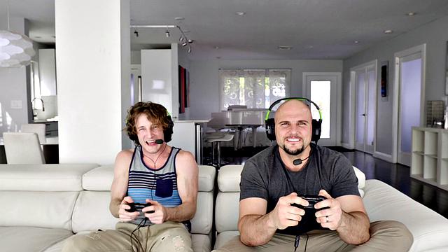 A Tale Between 2 Dicks