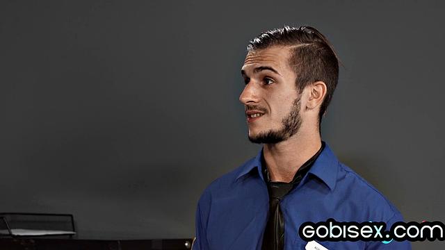 College amateurs fucking in classroom