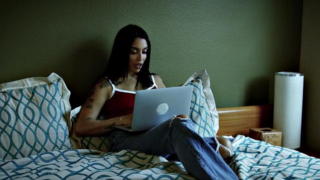 Big-titted MILF gets pussy rammed by lover after rimjob