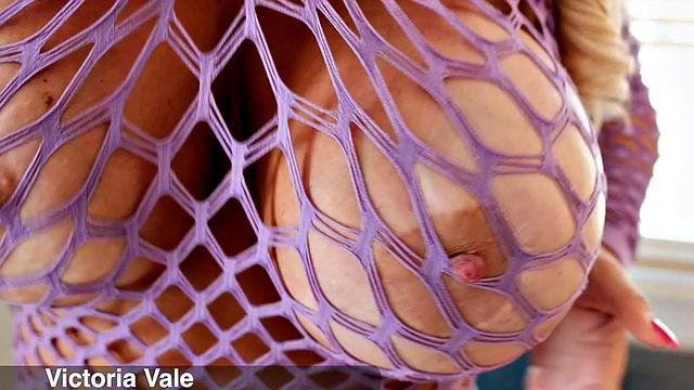 Victoria Vale comes to 40Something