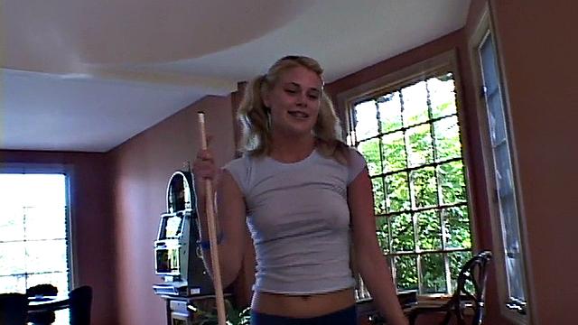 Little Summer teen gets pussy licked