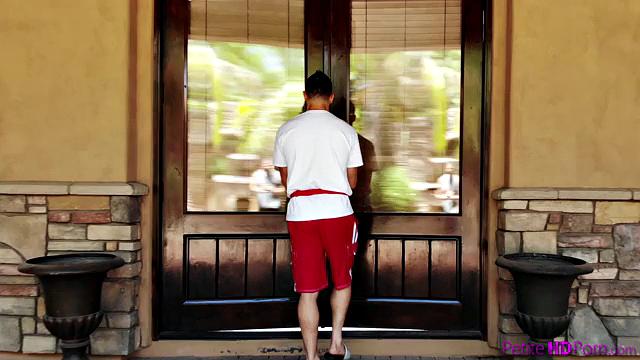 September 2020 Flavor Of The Month Kiara Cole