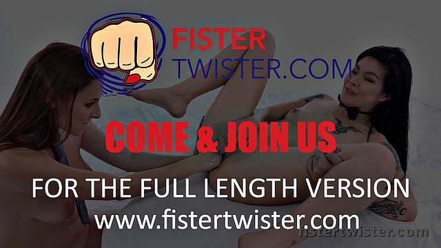 Lesbian Fisting - Asian babe orgasms during fisting