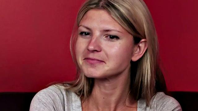 CFNM ladies enjoy sharing a nice dick before blowing it hard